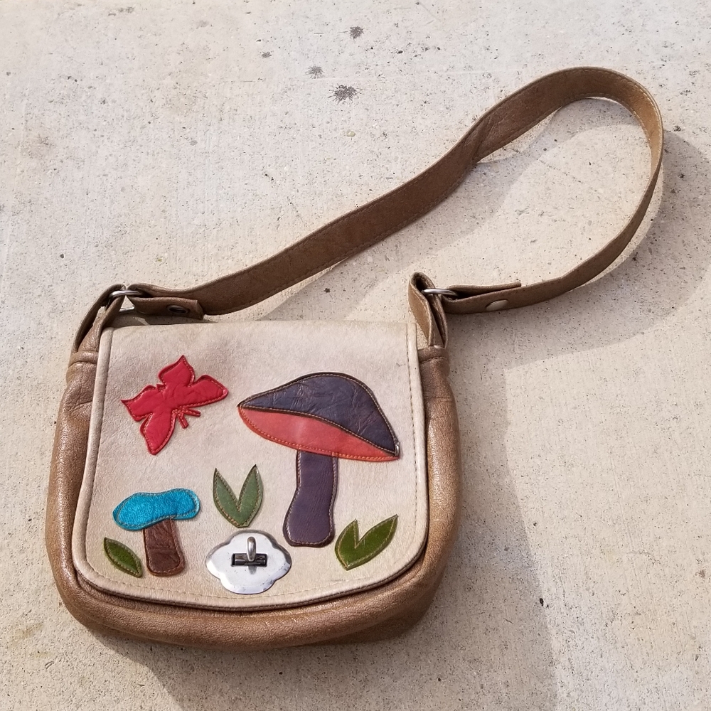 Vintage shoulder bag